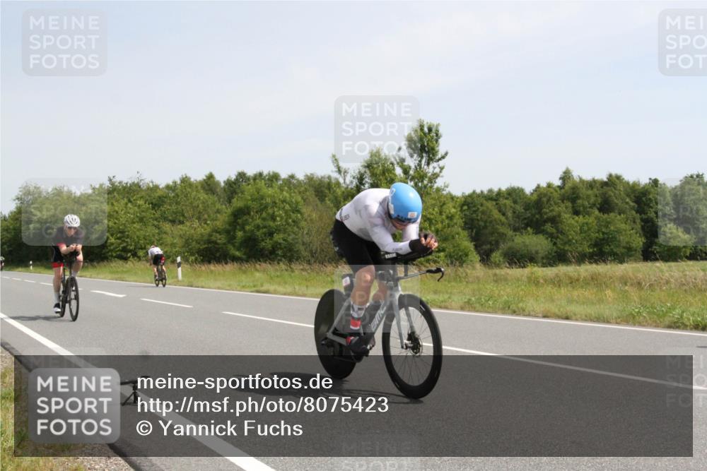 22.06.2025 - Viking Triathlon Yannick Fuchs http://msf.ph/oto/8075423 22.06.2025 11:45:00 Radfahren 29, 117, 169, 185, 273, 325, 451, 556, 618, 642 meine-sportfotos.de