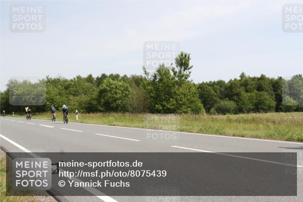 22.06.2025 - Viking Triathlon Yannick Fuchs http://msf.ph/oto/8075439 22.06.2025 11:45:10 Radfahren 446, 449, 451, 548 meine-sportfotos.de