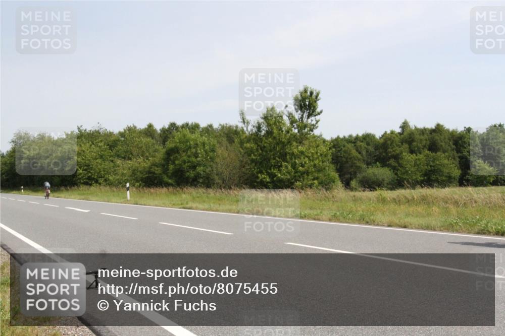 22.06.2025 - Viking Triathlon Yannick Fuchs http://msf.ph/oto/8075455 22.06.2025 11:45:34 Radfahren 107, 306, 321, 500 meine-sportfotos.de