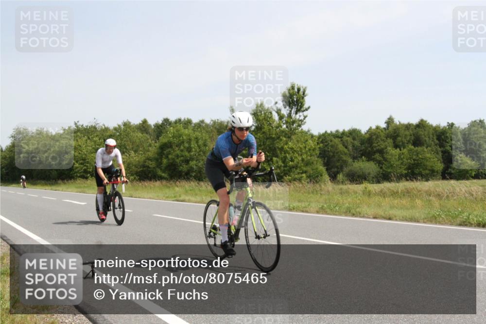 22.06.2025 - Viking Triathlon Yannick Fuchs http://msf.ph/oto/8075465 22.06.2025 11:45:45 Radfahren 10, 122, 166, 295, 544, 617 meine-sportfotos.de