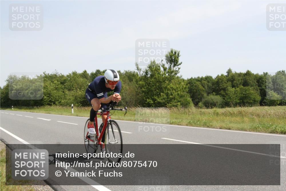 22.06.2025 - Viking Triathlon Yannick Fuchs http://msf.ph/oto/8075470 22.06.2025 11:45:48 Radfahren 10, 122, 166, 295, 453, 544, 617 meine-sportfotos.de
