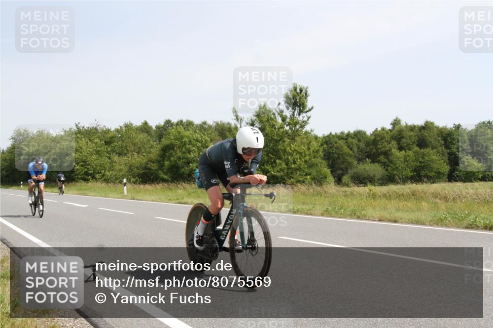 22.06.2025 - Viking Triathlon Yannick Fuchs http://msf.ph/oto/8075569 22.06.2025 11:47:33 Radfahren 15, 52, 286, 422, 659 meine-sportfotos.de