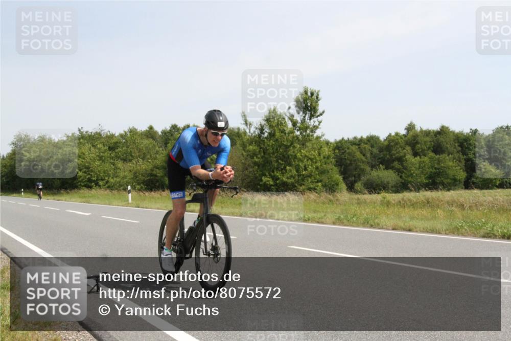 22.06.2025 - Viking Triathlon Yannick Fuchs http://msf.ph/oto/8075572 22.06.2025 11:47:35 Radfahren 15, 52, 171, 422, 659 meine-sportfotos.de