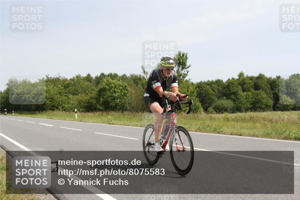 22.06.2025 - Viking Triathlon Yannick Fuchs http://msf.ph/oto/8075583 22.06.2025 11:47:49 Radfahren 106, 292 meine-sportfotos.de
