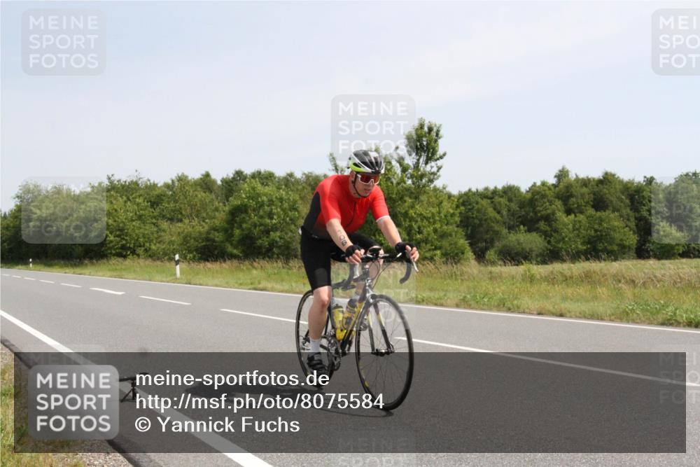 22.06.2025 - Viking Triathlon Yannick Fuchs http://msf.ph/oto/8075584 22.06.2025 11:47:55 Radfahren 106, 415 meine-sportfotos.de