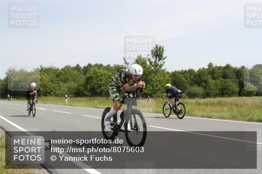 22.06.2025 - Viking Triathlon Yannick Fuchs http://msf.ph/oto/8075603 22.06.2025 11:48:12 Radfahren 145, 176, 180, 368, 485 meine-sportfotos.de