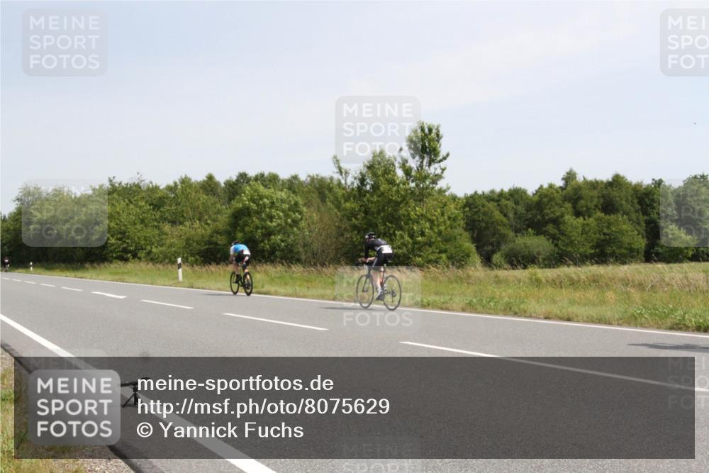 22.06.2025 - Viking Triathlon Yannick Fuchs http://msf.ph/oto/8075629 22.06.2025 11:48:34 Radfahren 78, 93, 172, 314, 337, 367, 389, 394, 427, 652 meine-sportfotos.de