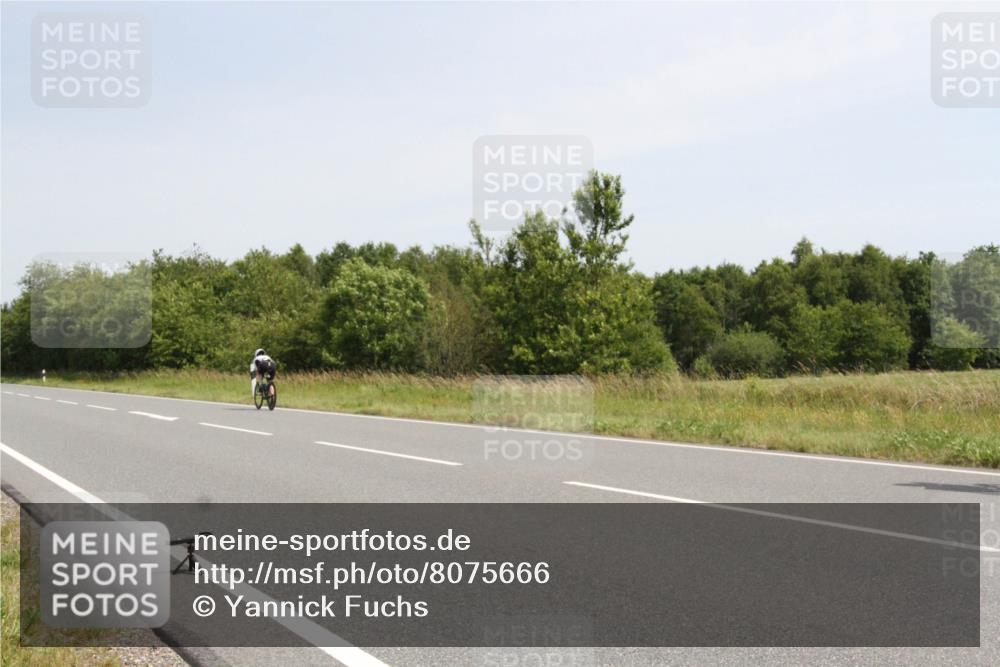 22.06.2025 - Viking Triathlon Yannick Fuchs http://msf.ph/oto/8075666 22.06.2025 11:48:49 Radfahren 86, 190, 253, 490, 513, 515 meine-sportfotos.de