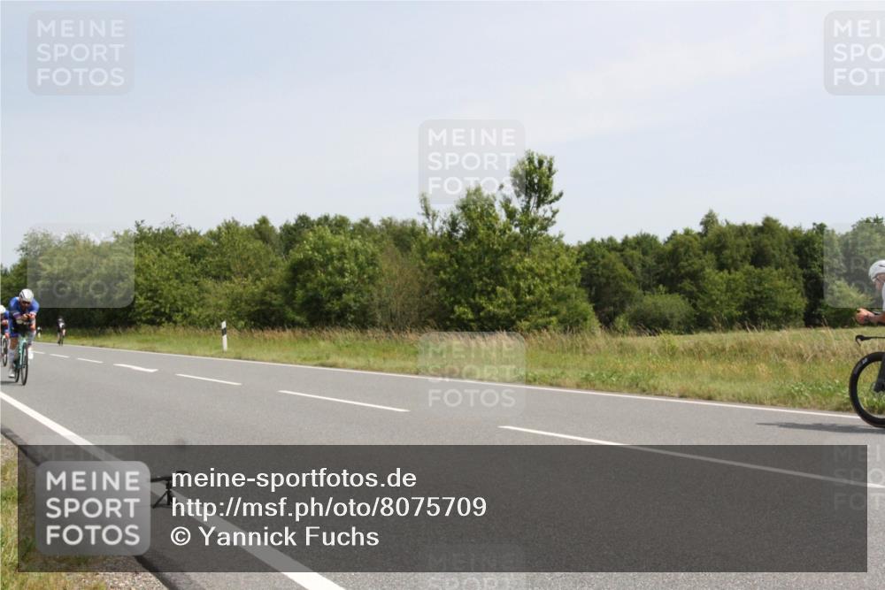 22.06.2025 - Viking Triathlon Yannick Fuchs http://msf.ph/oto/8075709 22.06.2025 11:49:50 Radfahren 3, 211, 254, 347, 648 meine-sportfotos.de