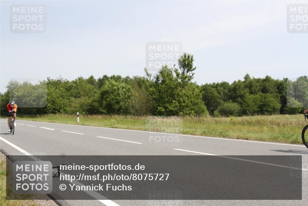 22.06.2025 - Viking Triathlon Yannick Fuchs http://msf.ph/oto/8075727 22.06.2025 11:50:01 Radfahren 11, 33, 150, 257, 376, 638 meine-sportfotos.de