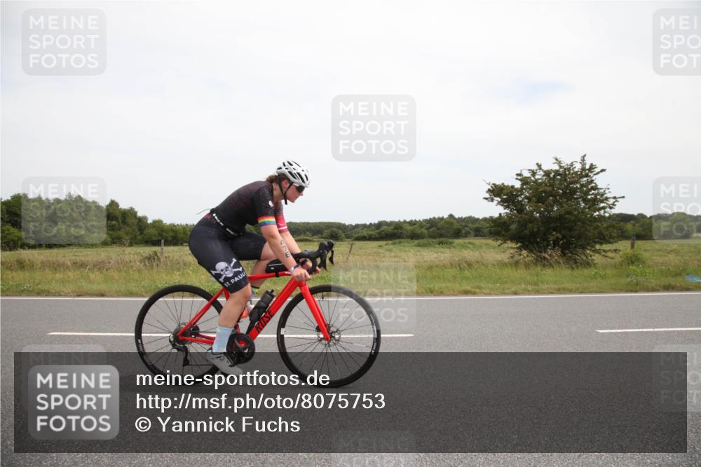 22.06.2025 - Viking Triathlon Yannick Fuchs http://msf.ph/oto/8075753 22.06.2025 13:47:56 Radfahren 470, 476 meine-sportfotos.de