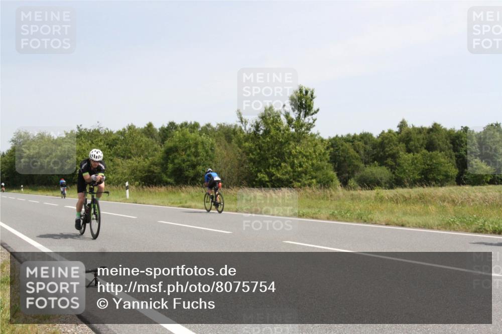 22.06.2025 - Viking Triathlon Yannick Fuchs http://msf.ph/oto/8075754 22.06.2025 11:50:18 Radfahren 72, 153, 523, 639 meine-sportfotos.de