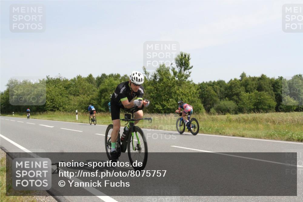 22.06.2025 - Viking Triathlon Yannick Fuchs http://msf.ph/oto/8075757 22.06.2025 11:50:18 Radfahren 72, 153, 523, 639 meine-sportfotos.de