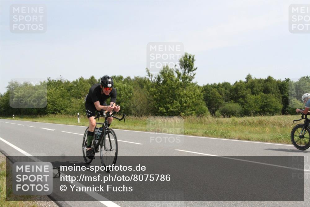 22.06.2025 - Viking Triathlon Yannick Fuchs http://msf.ph/oto/8075786 22.06.2025 11:50:56 Radfahren 14, 17, 358, 403, 440 meine-sportfotos.de
