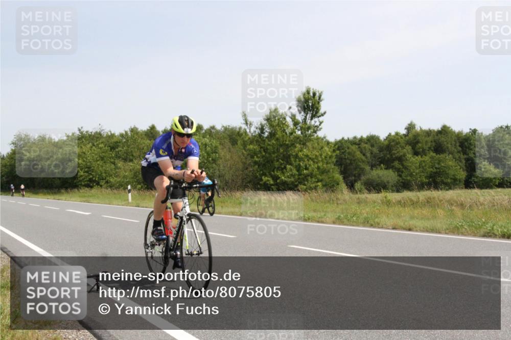 22.06.2025 - Viking Triathlon Yannick Fuchs http://msf.ph/oto/8075805 22.06.2025 11:51:15 Radfahren 236, 241, 324 meine-sportfotos.de