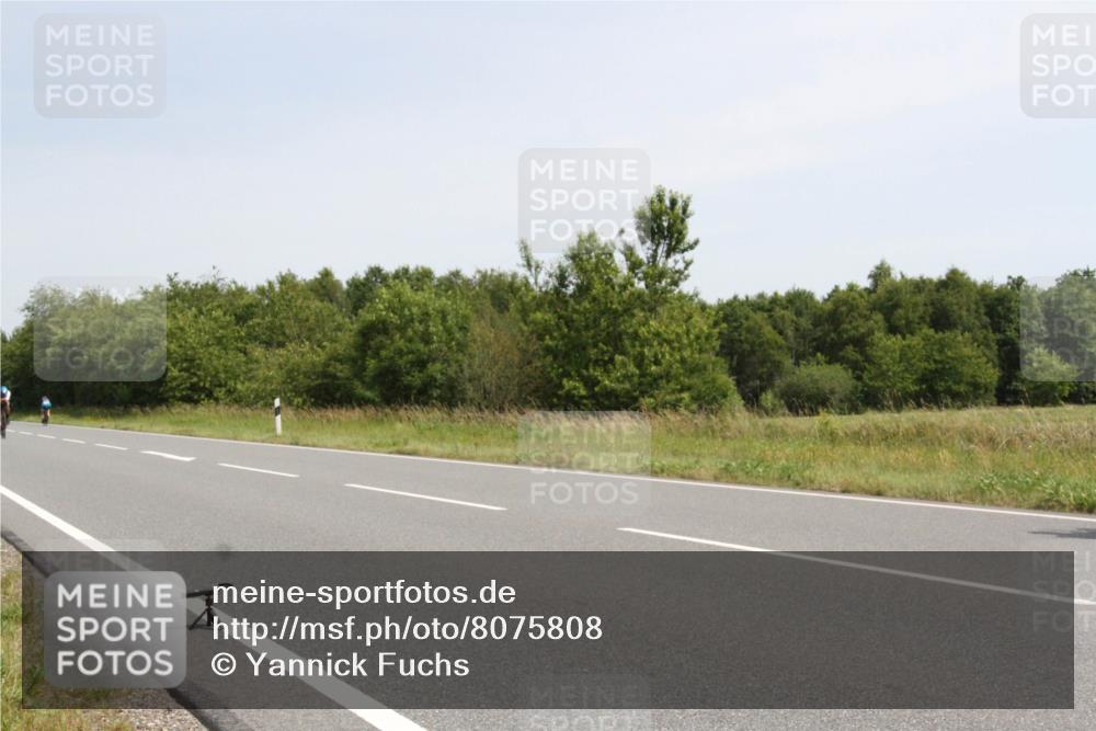 22.06.2025 - Viking Triathlon Yannick Fuchs http://msf.ph/oto/8075808 22.06.2025 11:51:20 Radfahren 99, 236, 241, 310, 651 meine-sportfotos.de