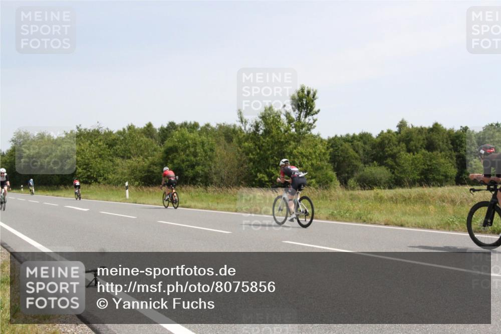 22.06.2025 - Viking Triathlon Yannick Fuchs http://msf.ph/oto/8075856 22.06.2025 11:52:14 Radfahren 43, 54, 79, 320, 361, 408, 431, 511, 521 meine-sportfotos.de