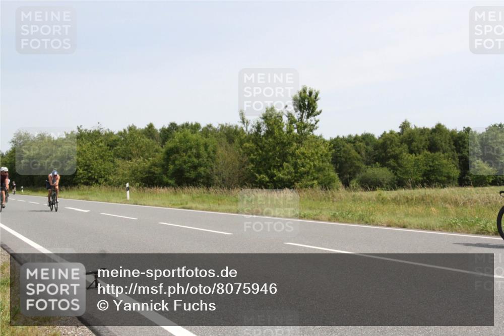 22.06.2025 - Viking Triathlon Yannick Fuchs http://msf.ph/oto/8075946 22.06.2025 11:53:44 Radfahren 13, 173, 288, 309, 340, 444, 458, 462, 484, 604 meine-sportfotos.de