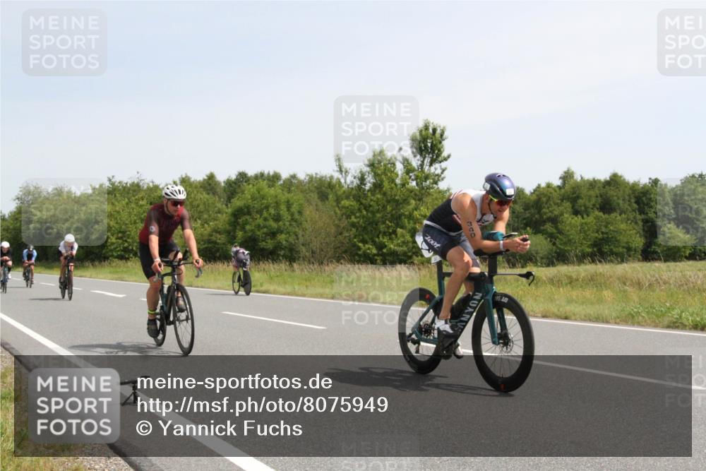 22.06.2025 - Viking Triathlon Yannick Fuchs http://msf.ph/oto/8075949 22.06.2025 11:53:45 Radfahren 13, 173, 288, 309, 340, 444, 458, 462, 484, 604 meine-sportfotos.de