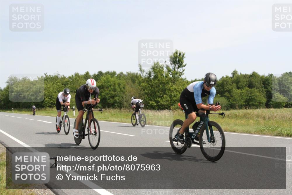 22.06.2025 - Viking Triathlon Yannick Fuchs http://msf.ph/oto/8075963 22.06.2025 11:53:48 Radfahren 4, 13, 173, 288, 340, 444, 458, 462, 472, 604 meine-sportfotos.de