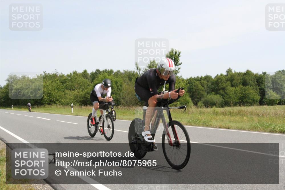 22.06.2025 - Viking Triathlon Yannick Fuchs http://msf.ph/oto/8075965 22.06.2025 11:53:48 Radfahren 4, 13, 173, 288, 340, 444, 458, 462, 472, 604 meine-sportfotos.de