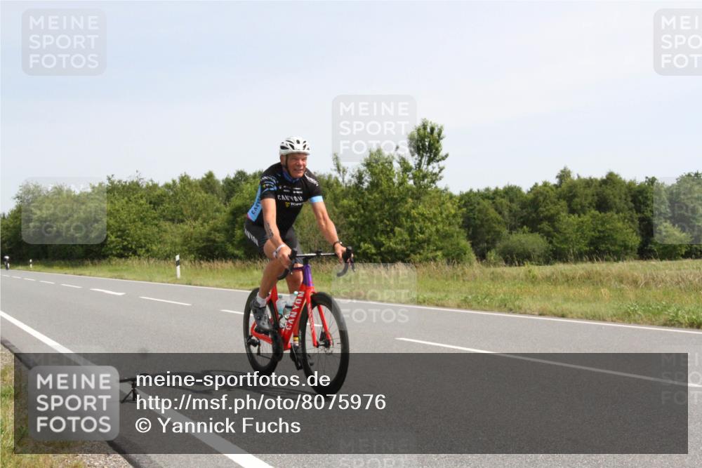 22.06.2025 - Viking Triathlon Yannick Fuchs http://msf.ph/oto/8075976 22.06.2025 11:53:55 Radfahren 4, 115, 181, 359, 472 meine-sportfotos.de
