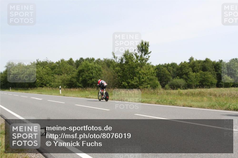 22.06.2025 - Viking Triathlon Yannick Fuchs http://msf.ph/oto/8076019 22.06.2025 11:54:43 Radfahren 25, 65, 66, 357, 369, 641, 649 meine-sportfotos.de