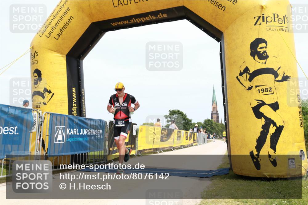 22.06.2025 - Viking Triathlon H.Heesch http://msf.ph/oto/8076142 22.06.2025 14:08:07 Laufen 145, 208, 292, 477, 633 meine-sportfotos.de