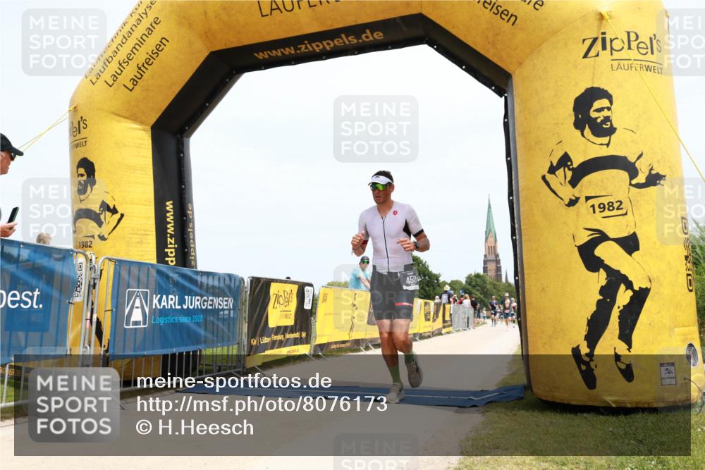 22.06.2025 - Viking Triathlon H.Heesch http://msf.ph/oto/8076173 22.06.2025 14:10:02 Laufen 450 meine-sportfotos.de