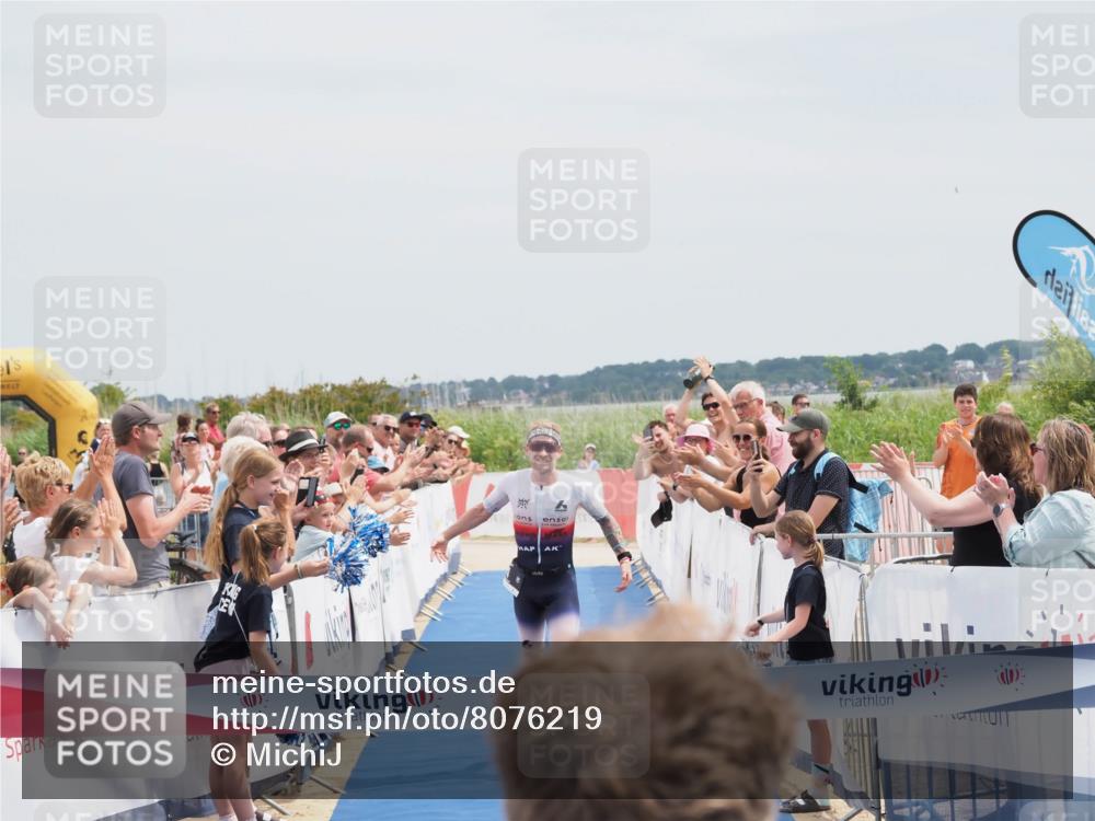 22.06.2025 - Viking Triathlon MichiJ http://msf.ph/oto/8076219 22.06.2025 13:47:04 Ziel 4 meine-sportfotos.de