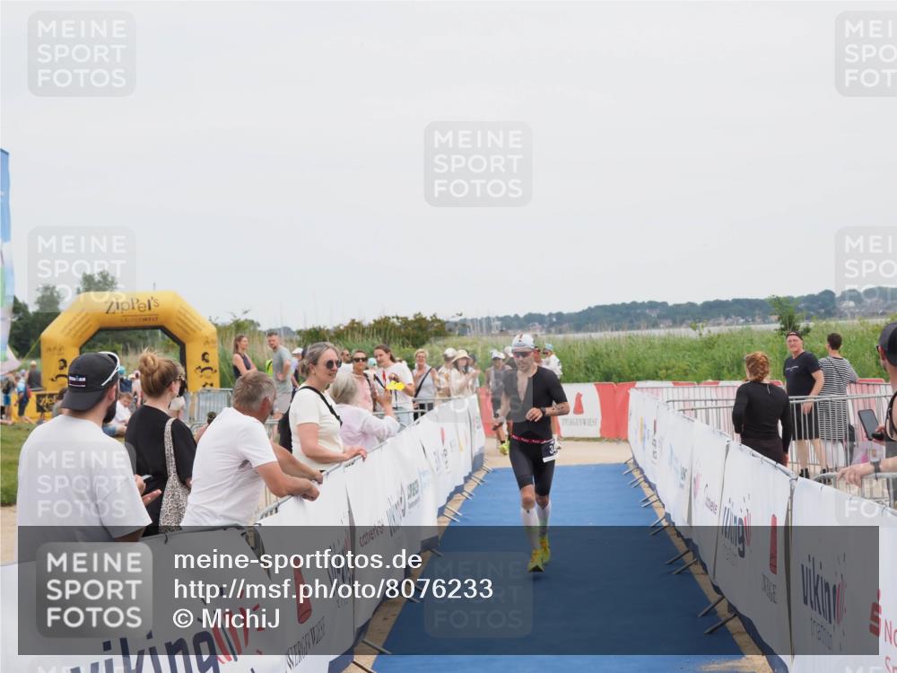 22.06.2025 - Viking Triathlon MichiJ http://msf.ph/oto/8076233 22.06.2025 14:33:55 Ziel 341 meine-sportfotos.de