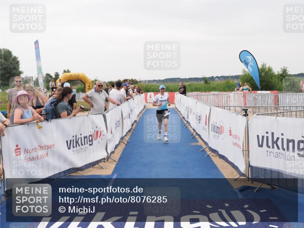 22.06.2025 - Viking Triathlon MichiJ http://msf.ph/oto/8076285 22.06.2025 16:02:06 Ziel 256 meine-sportfotos.de