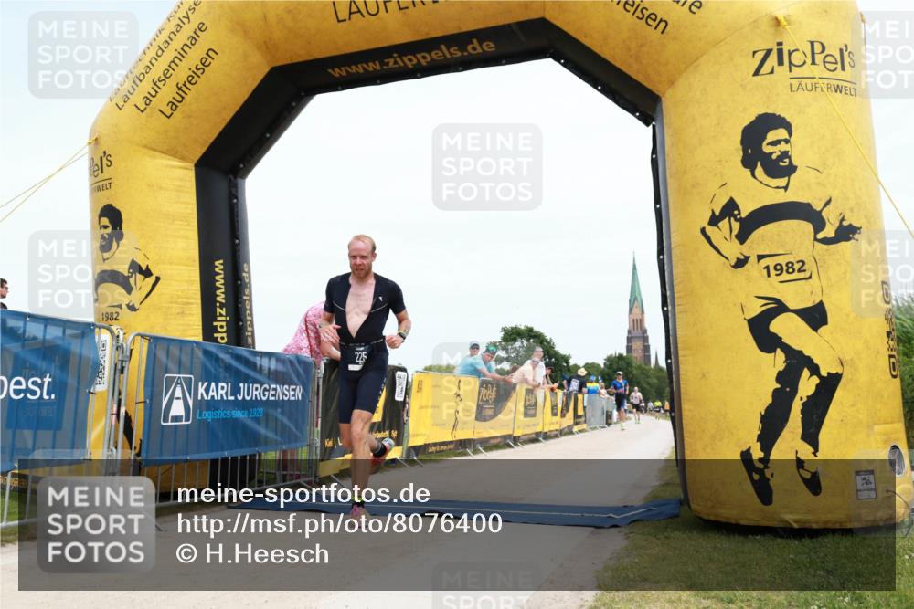 22.06.2025 - Viking Triathlon H.Heesch http://msf.ph/oto/8076400 22.06.2025 14:15:13 Laufen 225 meine-sportfotos.de