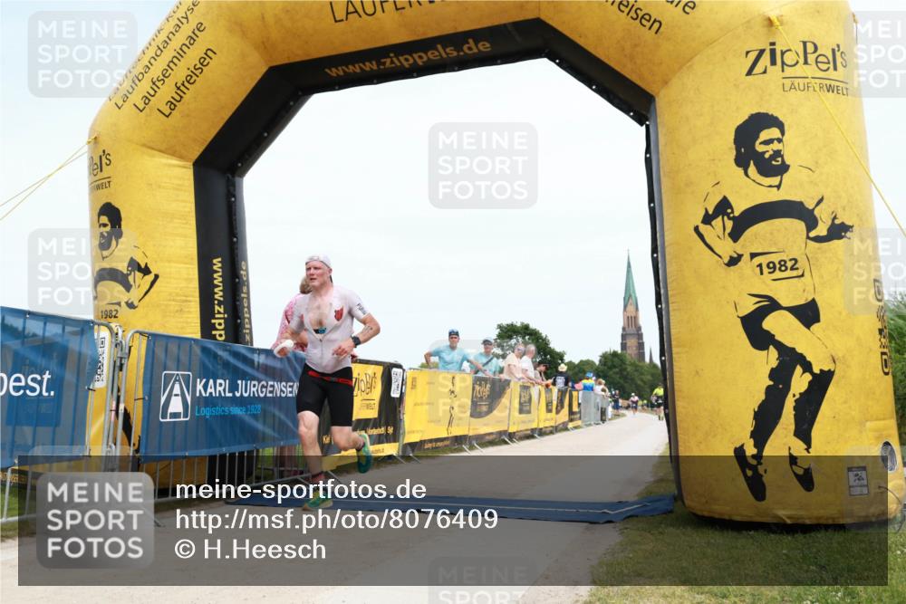 22.06.2025 - Viking Triathlon H.Heesch http://msf.ph/oto/8076409 22.06.2025 14:15:23 Laufen 28, 556 meine-sportfotos.de