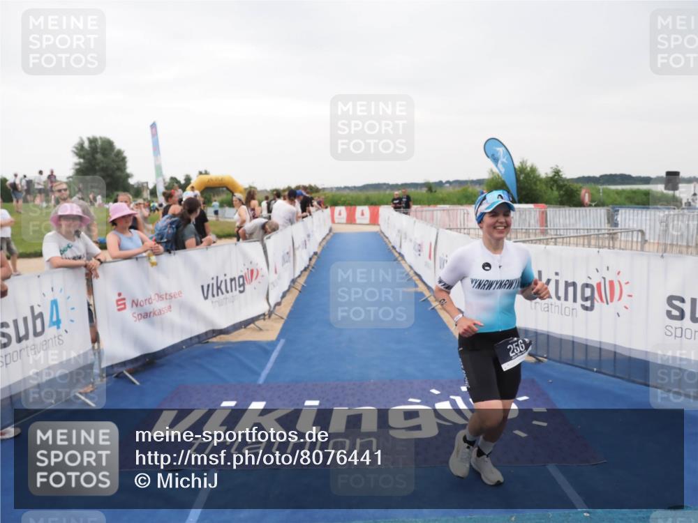 22.06.2025 - Viking Triathlon MichiJ http://msf.ph/oto/8076441 22.06.2025 16:02:08 Ziel 256 meine-sportfotos.de
