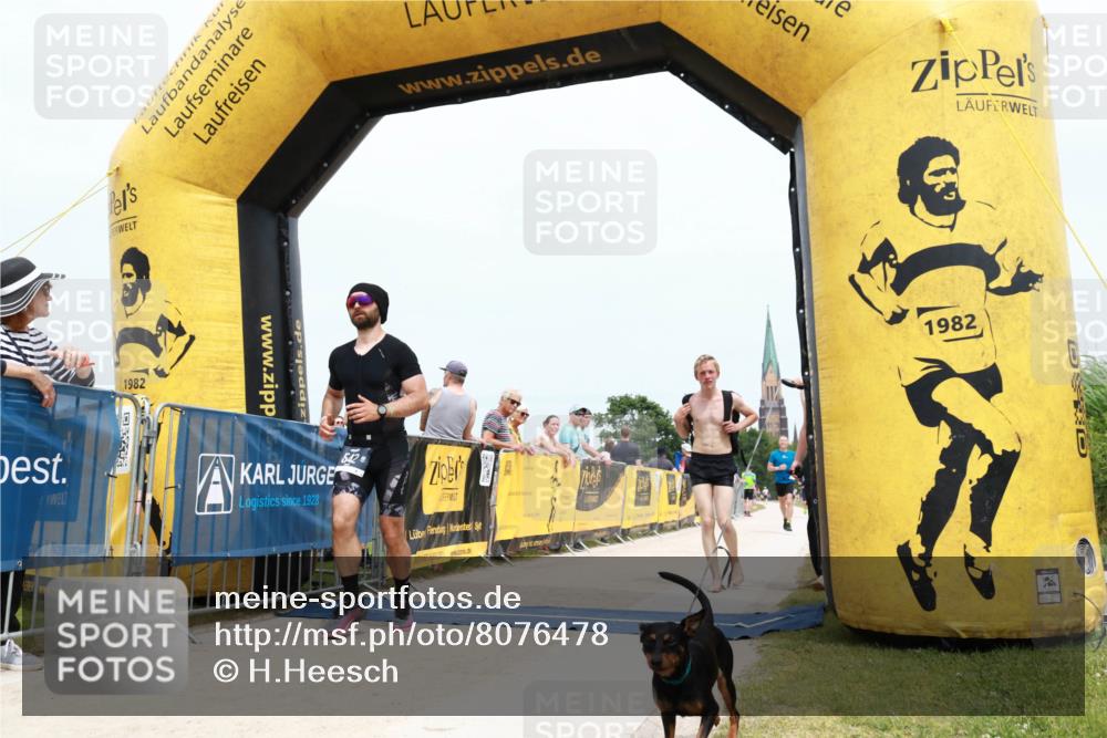 22.06.2025 - Viking Triathlon H.Heesch http://msf.ph/oto/8076478 22.06.2025 14:53:39 Laufen 478, 542 meine-sportfotos.de