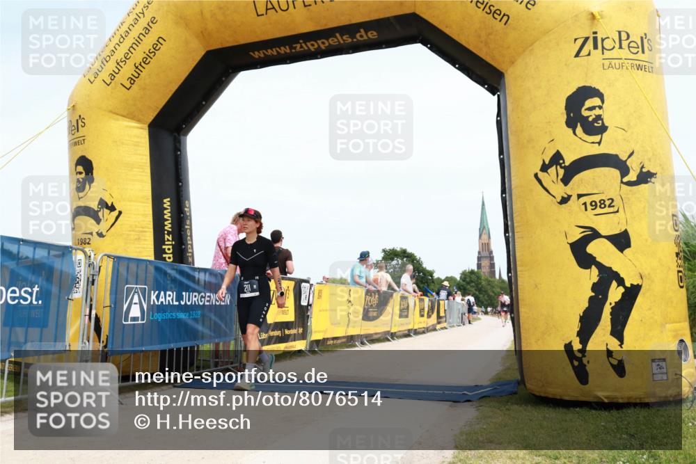 22.06.2025 - Viking Triathlon H.Heesch http://msf.ph/oto/8076514 22.06.2025 14:16:27 Laufen 211, 299 meine-sportfotos.de