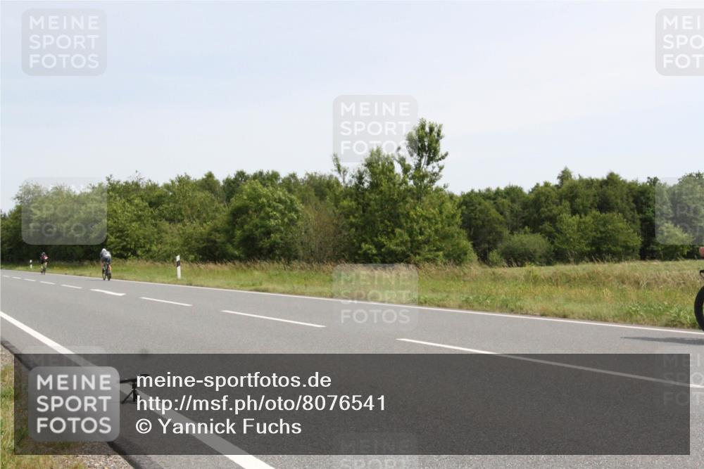 22.06.2025 - Viking Triathlon Yannick Fuchs http://msf.ph/oto/8076541 22.06.2025 11:56:41 Radfahren 356, 465 meine-sportfotos.de