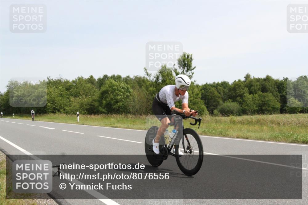 22.06.2025 - Viking Triathlon Yannick Fuchs http://msf.ph/oto/8076556 22.06.2025 11:56:57 Radfahren 30, 221 meine-sportfotos.de