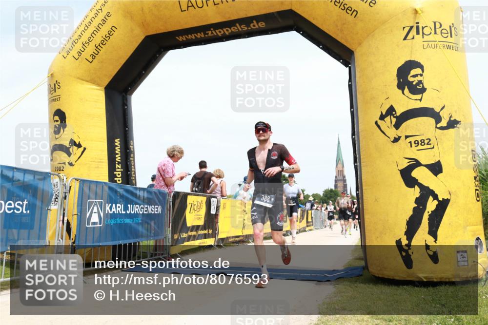 22.06.2025 - Viking Triathlon H.Heesch http://msf.ph/oto/8076593 22.06.2025 14:17:15 Laufen 115, 135, 388 meine-sportfotos.de