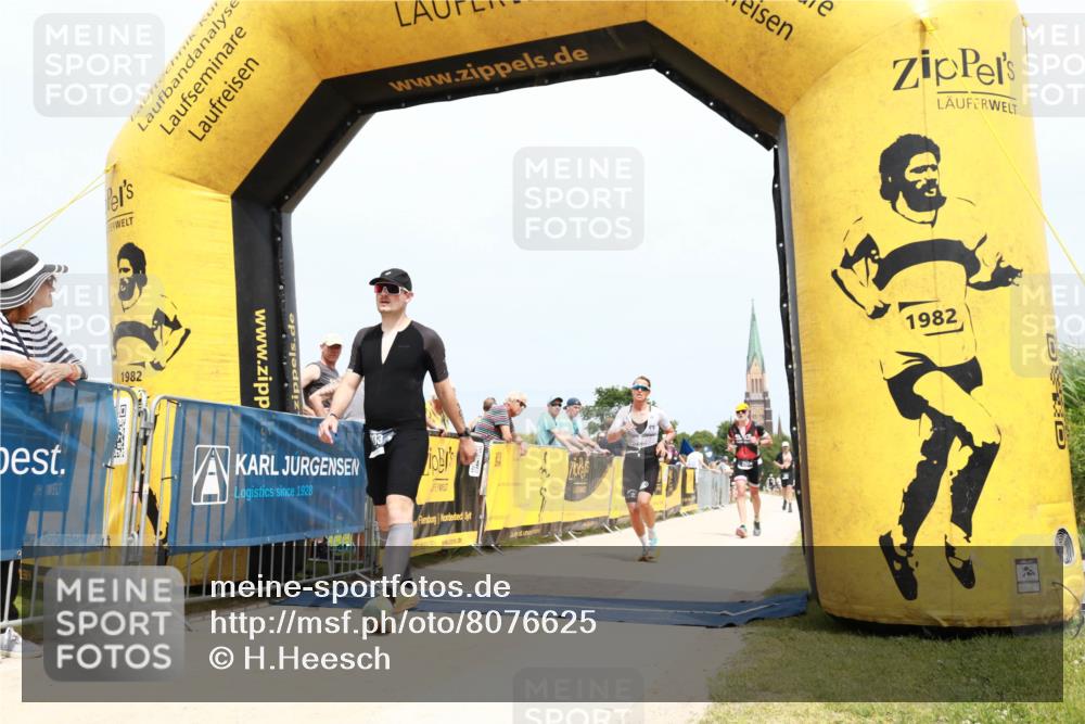 22.06.2025 - Viking Triathlon H.Heesch http://msf.ph/oto/8076625 22.06.2025 14:55:23 Laufen 23, 30, 103, 388 meine-sportfotos.de
