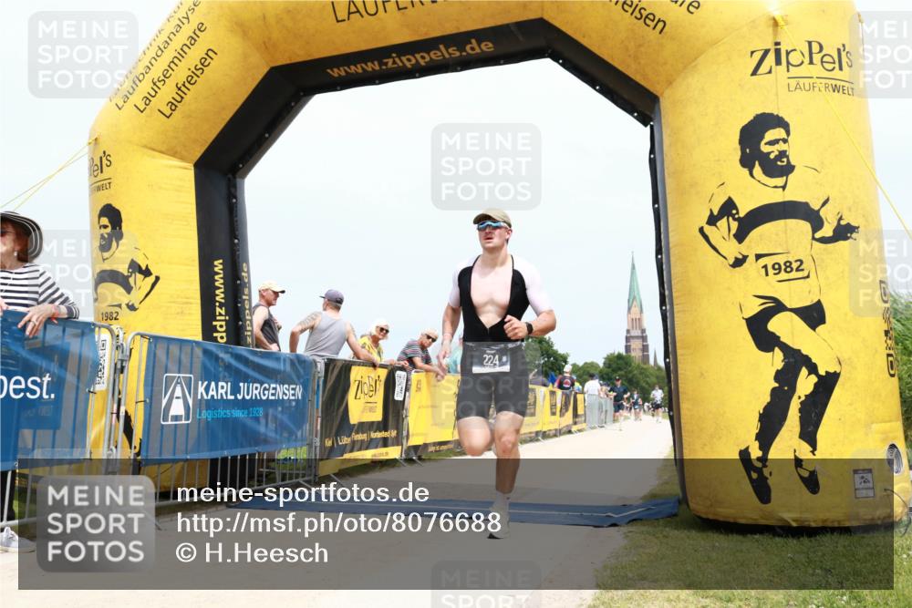 22.06.2025 - Viking Triathlon H.Heesch http://msf.ph/oto/8076688 22.06.2025 14:55:57 Laufen 224, 359 meine-sportfotos.de