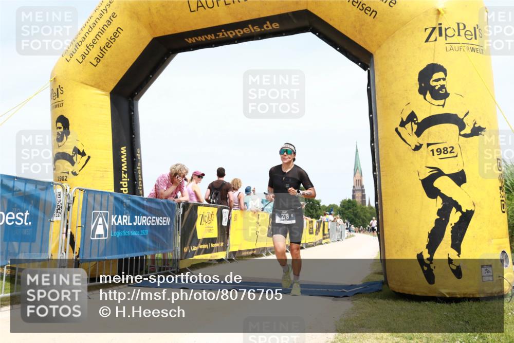 22.06.2025 - Viking Triathlon H.Heesch http://msf.ph/oto/8076705 22.06.2025 14:18:14 Laufen 278 meine-sportfotos.de