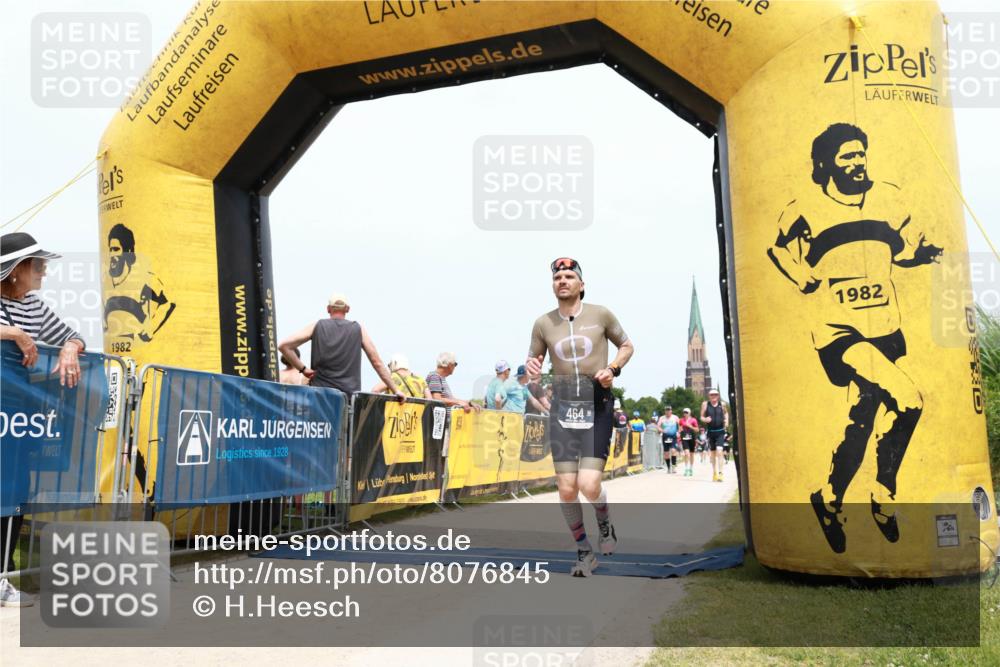 22.06.2025 - Viking Triathlon H.Heesch http://msf.ph/oto/8076845 22.06.2025 14:58:20 Laufen 464 meine-sportfotos.de