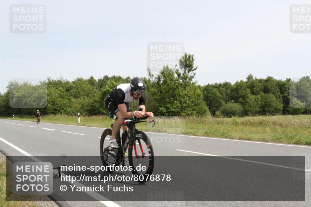 22.06.2025 - Viking Triathlon Yannick Fuchs http://msf.ph/oto/8076878 22.06.2025 11:59:30 Radfahren 2, 7, 196, 661 meine-sportfotos.de