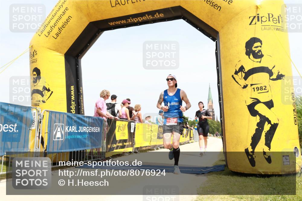 22.06.2025 - Viking Triathlon H.Heesch http://msf.ph/oto/8076924 22.06.2025 14:20:58 Laufen 54, 408, 465, 611 meine-sportfotos.de