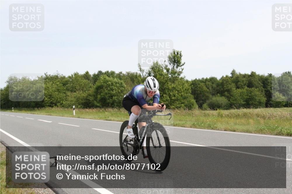 22.06.2025 - Viking Triathlon Yannick Fuchs http://msf.ph/oto/8077102 22.06.2025 12:01:14 Radfahren 63, 246, 551 meine-sportfotos.de