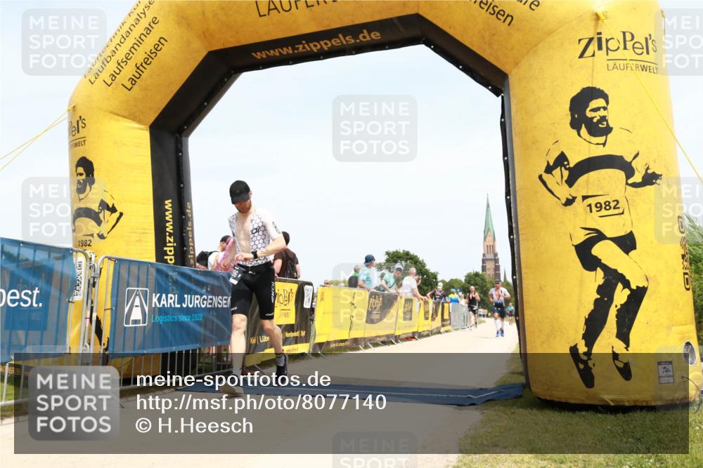 22.06.2025 - Viking Triathlon H.Heesch http://msf.ph/oto/8077140 22.06.2025 14:23:15 Laufen 396, 457 meine-sportfotos.de