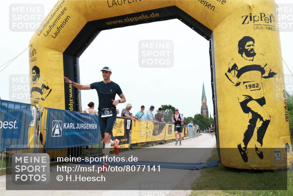 22.06.2025 - Viking Triathlon H.Heesch http://msf.ph/oto/8077141 22.06.2025 15:02:32 Laufen 8, 127, 529 meine-sportfotos.de