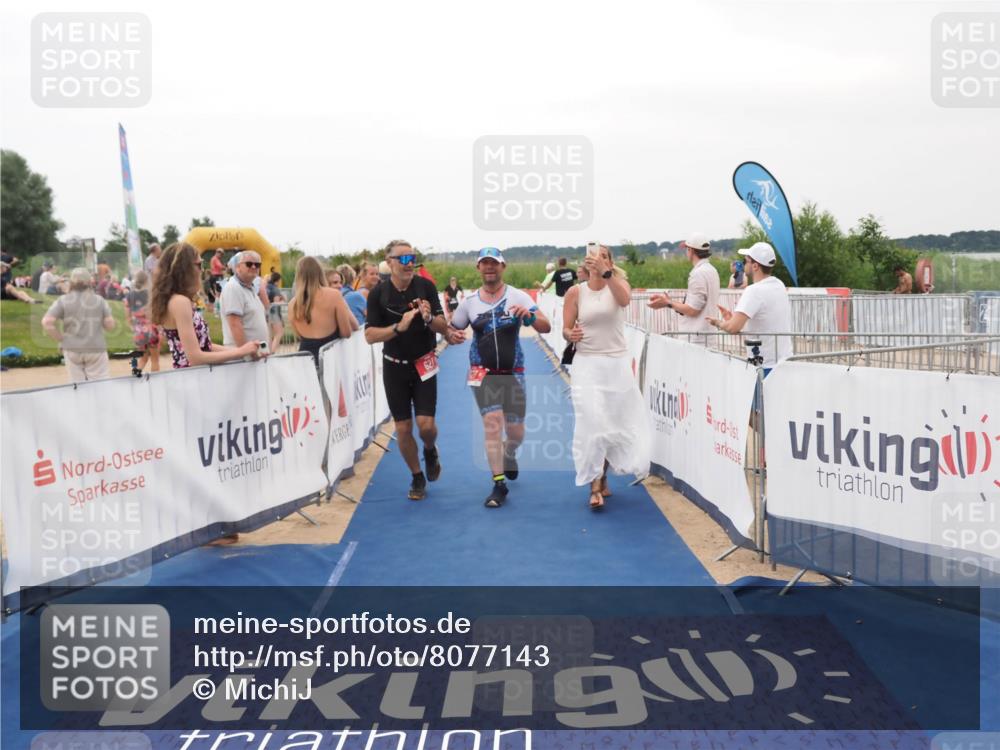 22.06.2025 - Viking Triathlon MichiJ http://msf.ph/oto/8077143 22.06.2025 15:54:45 Ziel 627 meine-sportfotos.de